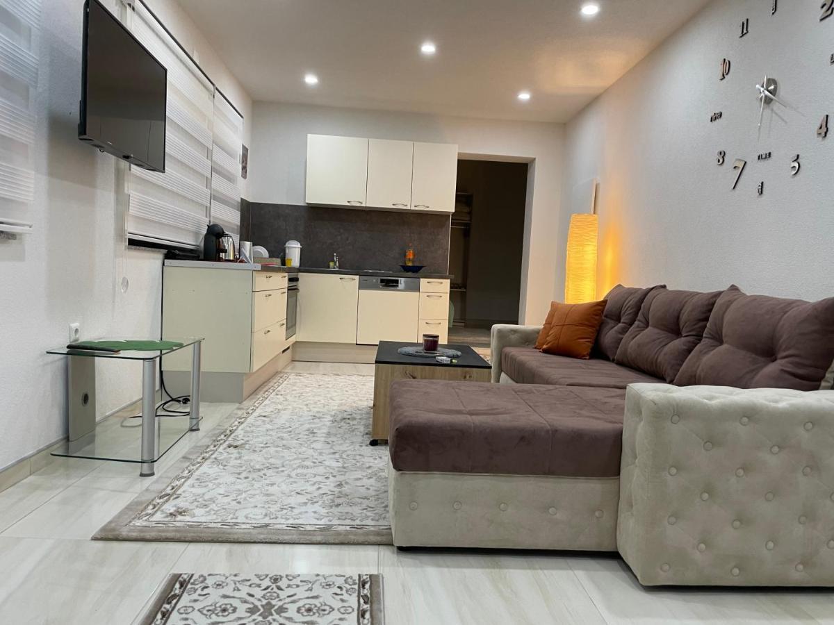 Apartman Cuprija Cazin Exterior foto